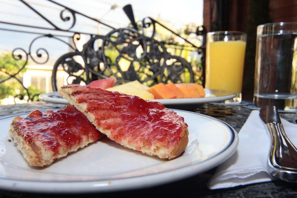 Hotel Castilla Real Pereira Zewnętrze zdjęcie
