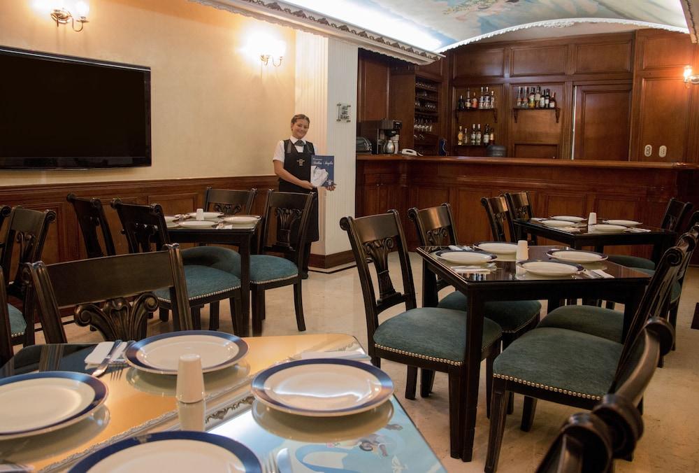 Hotel Castilla Real Pereira Zewnętrze zdjęcie