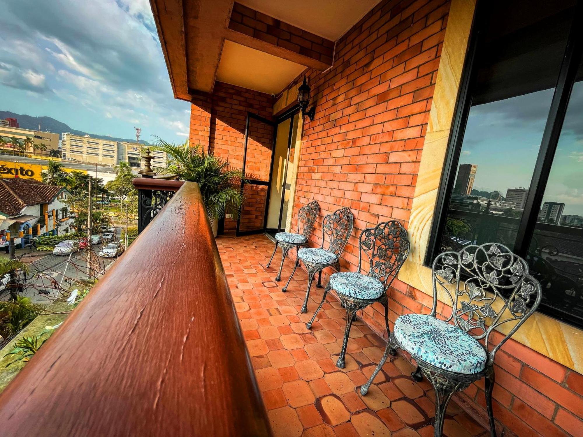 Hotel Castilla Real Pereira Zewnętrze zdjęcie