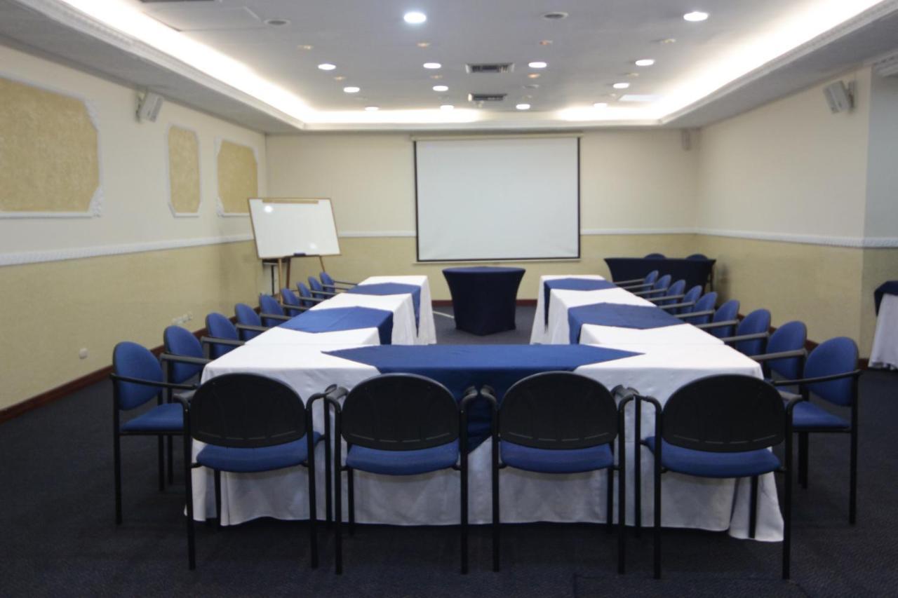 Hotel Castilla Real Pereira Zewnętrze zdjęcie