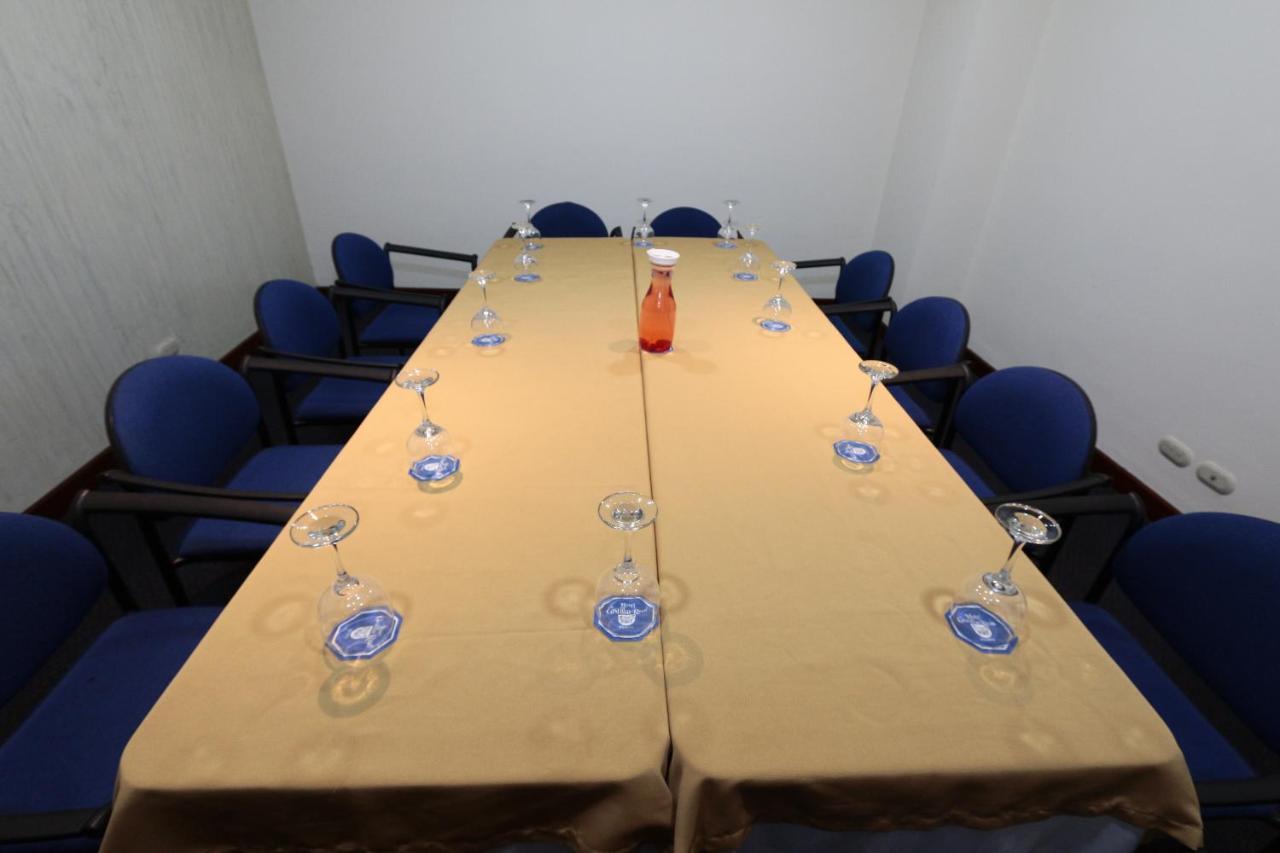 Hotel Castilla Real Pereira Zewnętrze zdjęcie